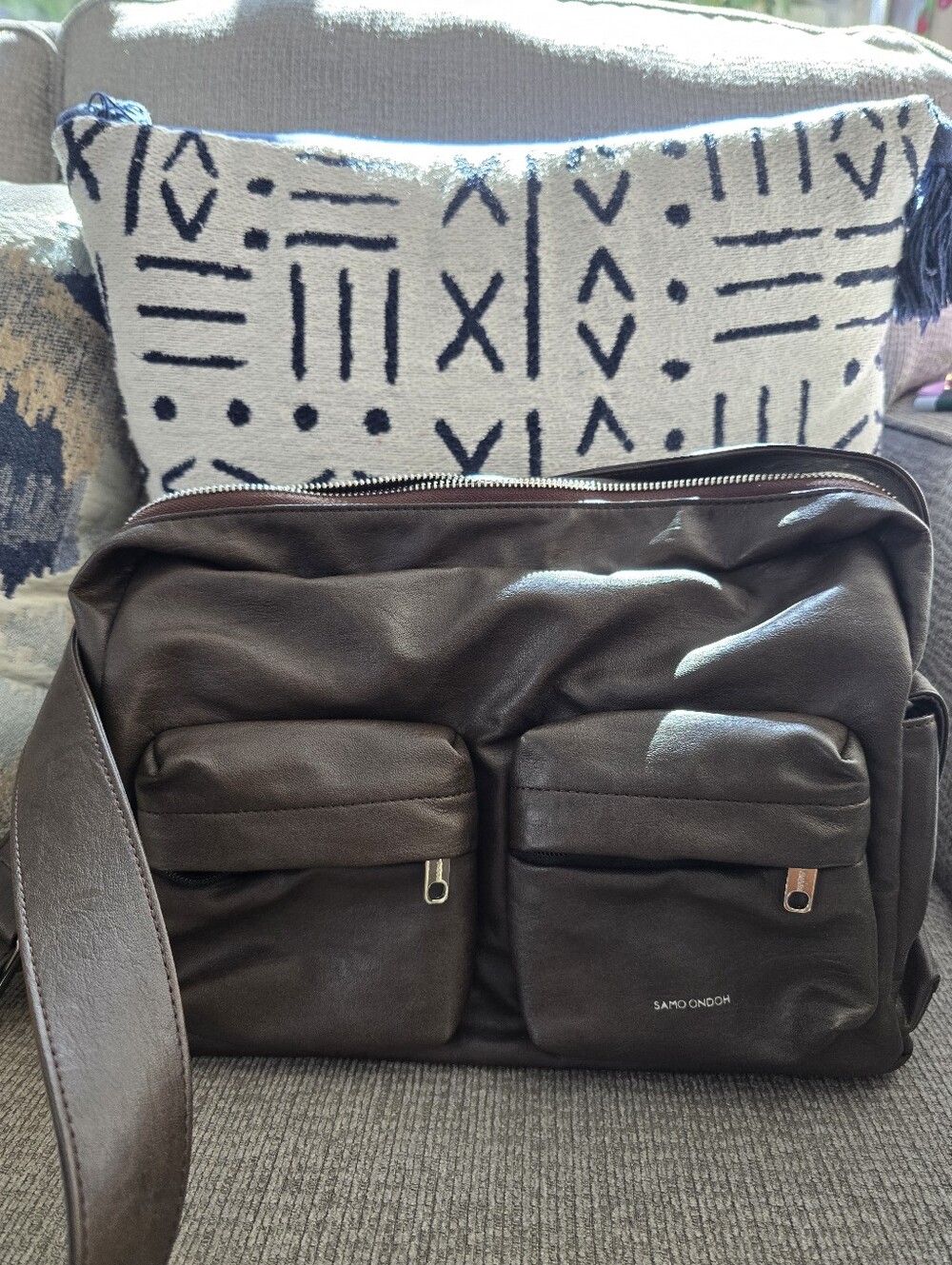 Samo Ondoh Cross Utility Bag (M)